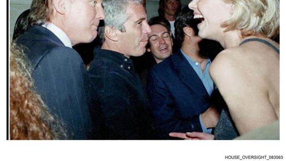 Difunden nuevas imágenes de Trump con Epstein