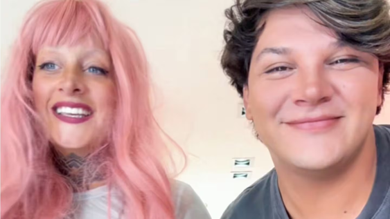 Furia y Emma hacen campaña por el Golden Ticket de Gran Hermano.