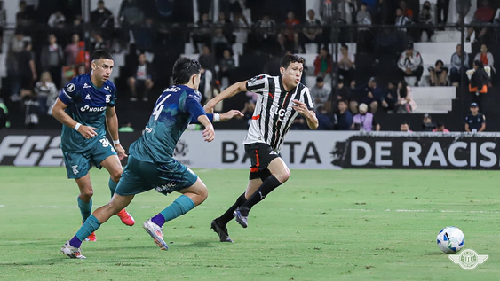 Libertad de Paraguay - Talleres de Córdoba, por Copa Libertadores