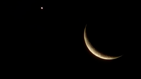 El cielo mendocino se iluminó con la conjunción Luna - Venus.