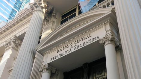 Los Andes | Vista general de la fachada del edificio del Banco Central de la República de Argentina en Buenos Aires (Argentina). EFE/Cristina Terceiro/Archivo
