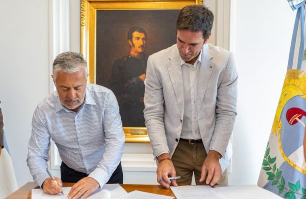 Alfredo Cornejo y Emir Andraos. Prensa Gobierno