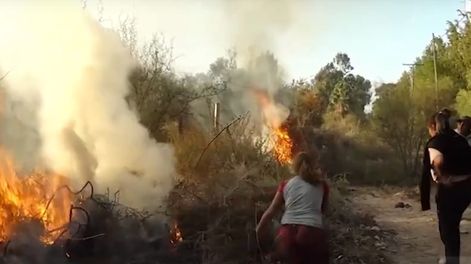 Furia vecinal en Las Heras en la casa donde vivía el acusado de abusar de una joven de 20 años