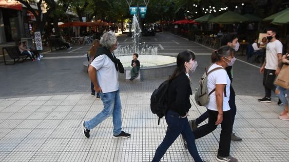 La provincia se encuentra lejos de presentar una situación óptima pero en las últimas dos semanas ha mostrado mejoras en algunos datos epidemiológicos, Foto: José Gutierrez/ Los Andes