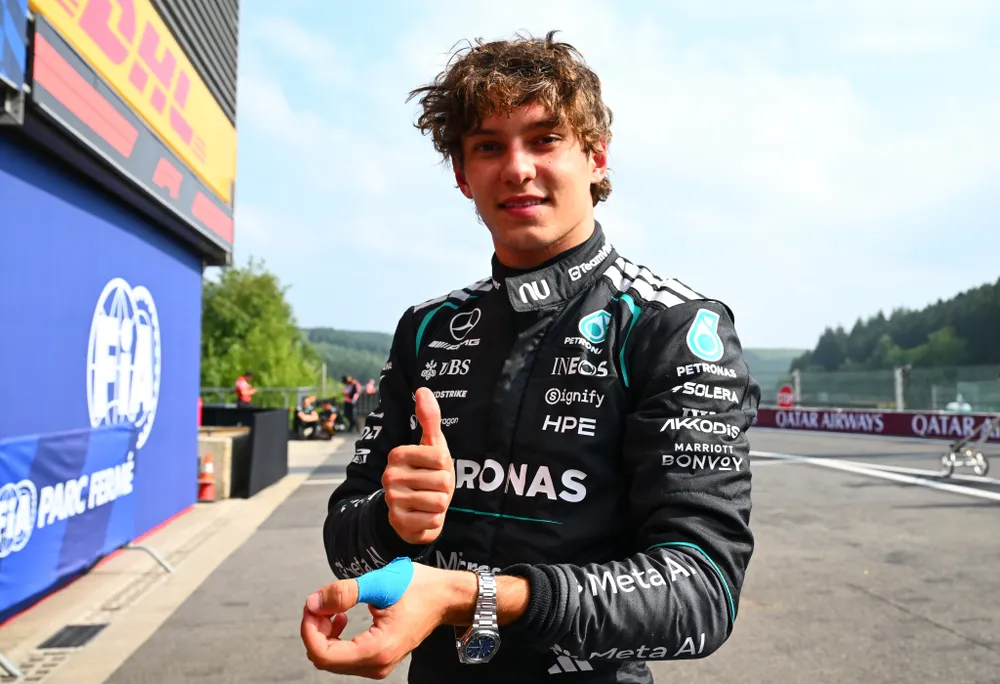 Kimi Antonelli se quedó con la pole para el GP de Bélgica: Colapinto largará 11°.