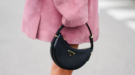 Adiós a los bolsos aburridos: la microtendencia que tenés que conocer para estar a la moda este invierno