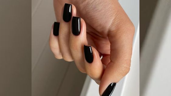 ni negro ni francesitas: estos son los 5 colores de esmaltes que estan de moda este invierno