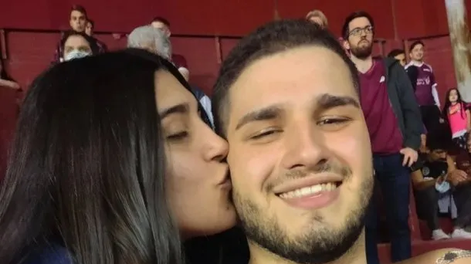 Una hincha de Lanús contó la infidelidad que sufrió y recibió un particular regalo del club