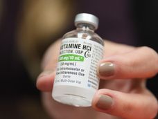 La ketamina actúa de manera rápida, aunque se desconoce exactamente qué mecanismos fisiológicos provoca para aliviar los síntomas depresivos.