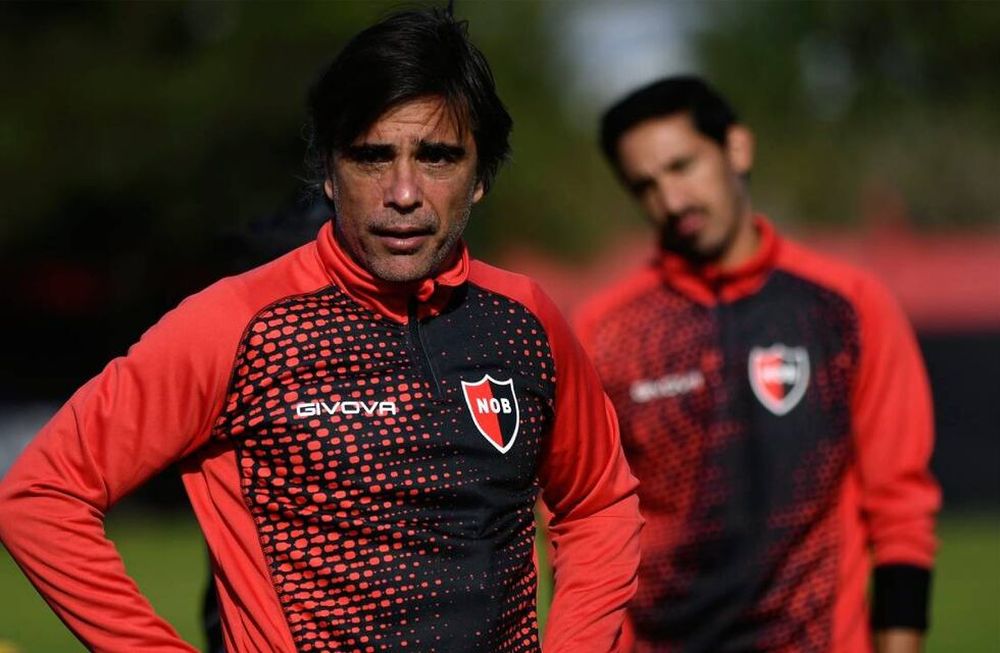 Javier Sanguinetti asumió como entrenador de Newells a principios de 2022.