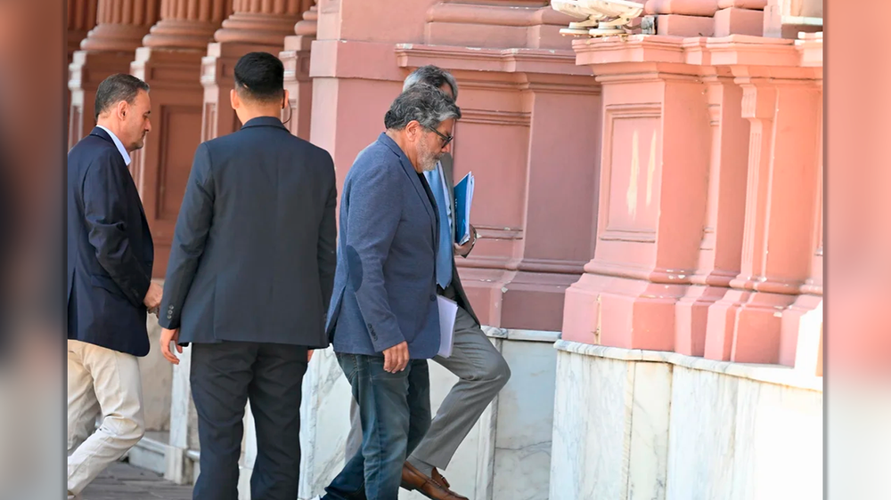 El líder de la UOCRA, Gerardo Martínez, en el ingreso de la Casa Rosada.