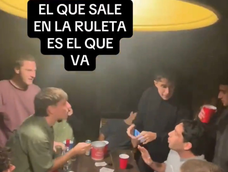 Un grupo de amigos hizo un sorteo para que uno de ellos viajara a Córdoba en el mismo día.