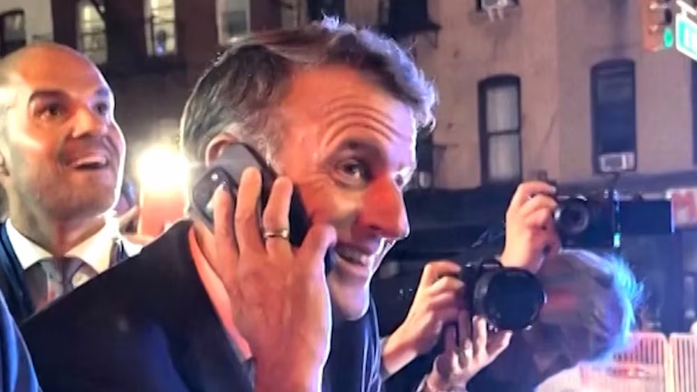 Macron, presidente de Francia, llamando a Trump