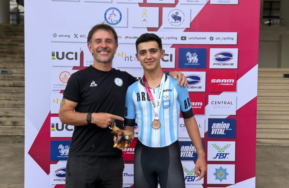 Fede Ambrossi viajó al sudeste asiático para seguir sumando experiencia y puntos clave en su camino hacia los Juegos Paralímpicos 2028, donde logró la medalla de bronce.