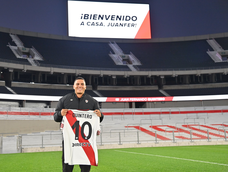 El jugador colombiano comenzará su tercer ciclo en River. Se calzará la N°10.