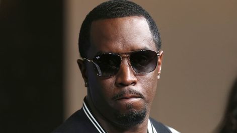ARCHIVO - Sean Diddy Combs llega al estreno en Los Angeles de The Four: Battle For Stardom en CBS Radford Studio Center, el 30 de mayo de 2018, en Los Angeles. Sean Diddy Combs vendió su participación en Revolt, la compañía de medios que el rapero y empresario fundó hace más de una década. (Foto Willy Sanjuan/Invision/AP, archivo)