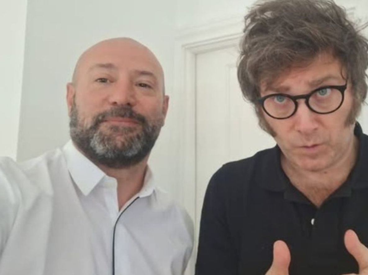 Diego Spagnuolo, titular de la Agencia Nacional de Discapacidad, junto a Javier Milei.