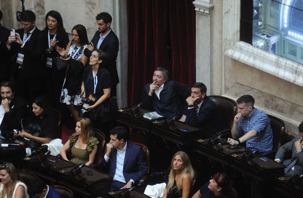 El diputado Máximo Kirchner en el Congreso durante el discurso del presidente Javier Milei ante la Asamblea Legislativa. Foto: Federico Lopez Claro