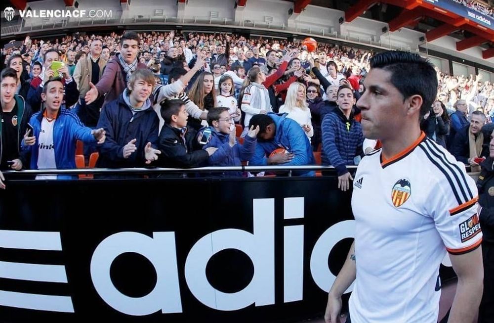 Enzo Pérez fue presentado oficialmente en el Valencia