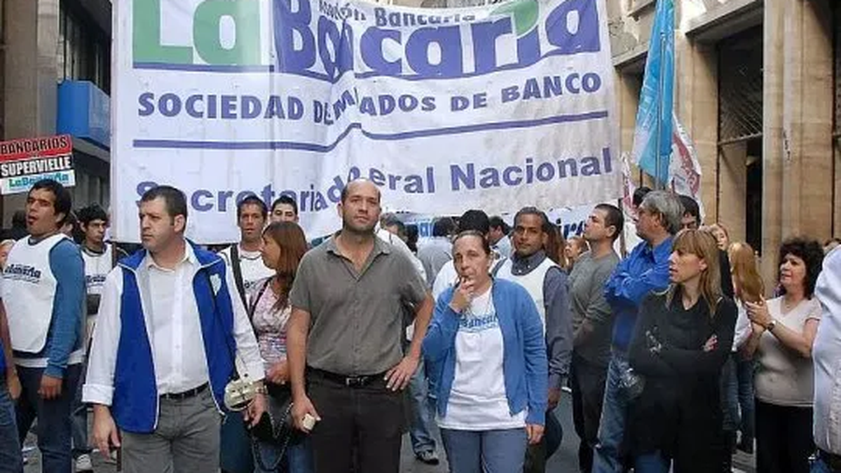 Nuevo aumento en La Bancaria: el sueldo inicial supera los $2,2 millones tras el nuevo aumento de marzo