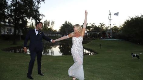 Los Andes | Este fue el look de novia que usó Juli Puente para su boda.Foto: RS Fotos