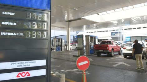 YPF aplicó el primer aumento de 2025 en los precios de los combustibles  (Foto: Los Andes)