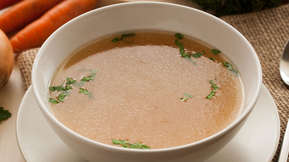 Sopa de huesos, la receta que además de nutrirte deja tu piel como nueva.&nbsp;