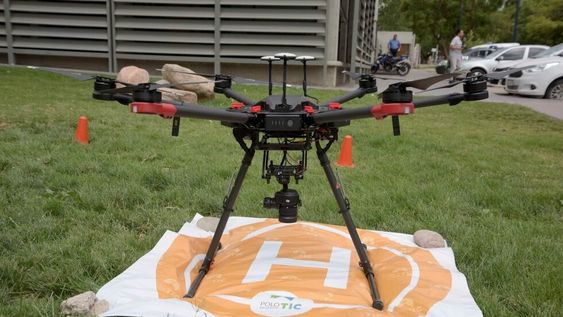 Los drones ya se utilizan para el patrullaje preventivo y para detectar construcciones no declaradas. Ahora buscarán sumarlos a la lucha antigranizo. Foto archivo: gentileza Gobierno de Mendoza.