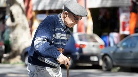 Más de 5 millones de jubilados están por debajo de la línea de la pobreza (Imagen ilustrativa)