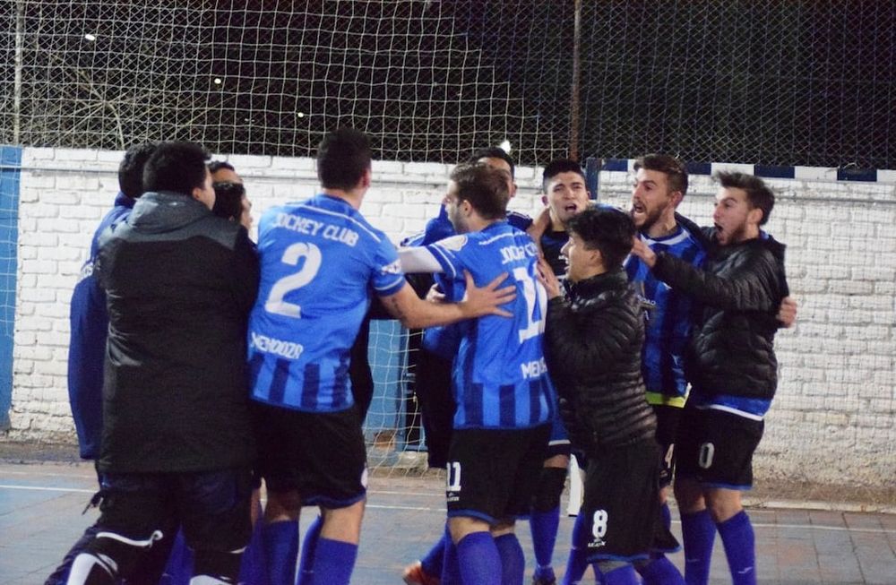 Futsal: COP y Jóckey B hicieron historia