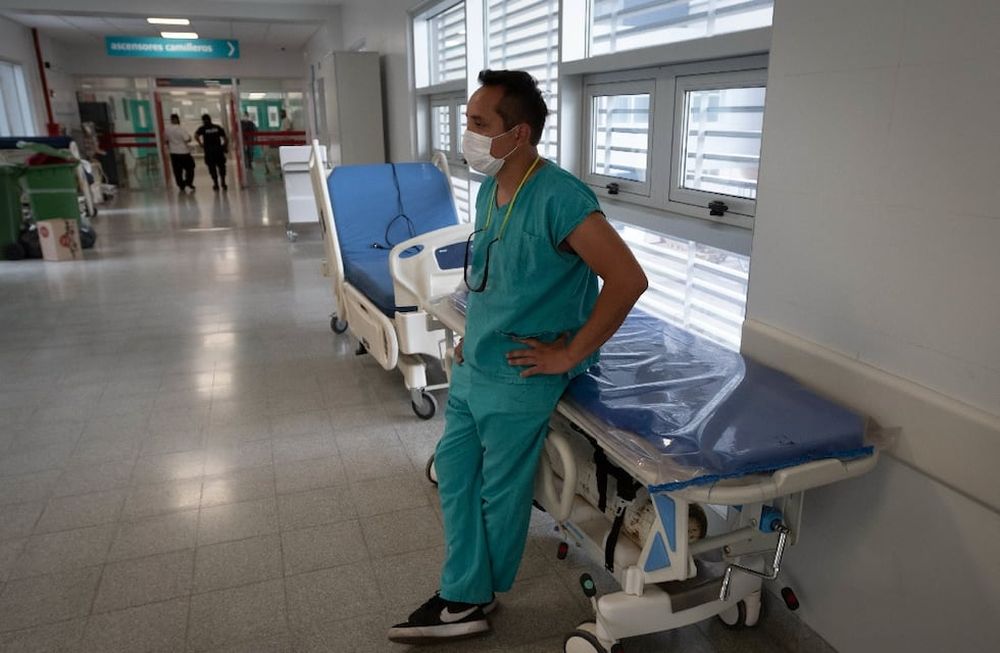 Lo atractivo de la suma ofrecida en la vecina provincia generó una alternativa laboral para los mendocinos en la guardia del hospital Carrillo para algunas especialidades. Foto: Los Andes