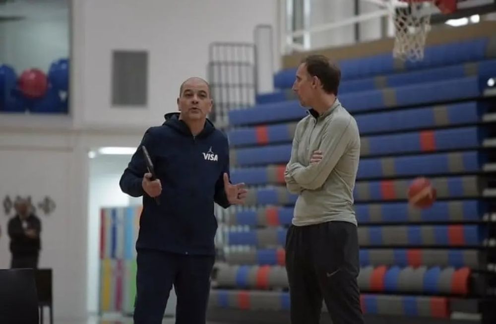 Sergio Oveja Hernández continuará al frente de la Selección Argentina de Mayores y Pepe Sánchez estará a cargo de la coordinación de las formativas. / Gentileza.