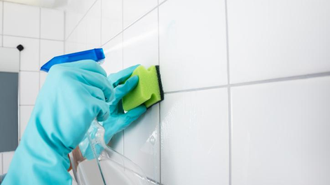 La mejor rutina de limpieza para dejar los azulejos del hogar como nuevos