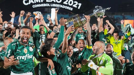 Palmeiras venció en el alargue de la final por la Libertadores 2021, por 2-1. /AP