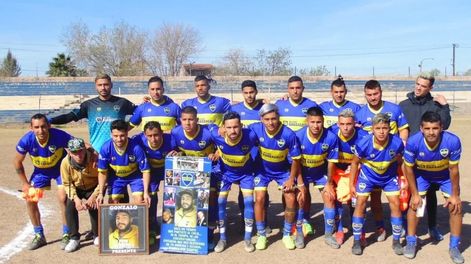 Los Andes | Boquita hace historia. El equipo dirigido por Matías DAngelo igualó ante Rodeo del Medio 0-0 y jugará la próxima fase campeonato. / Gentileza Prensa Boca Juniors de Bermejo.