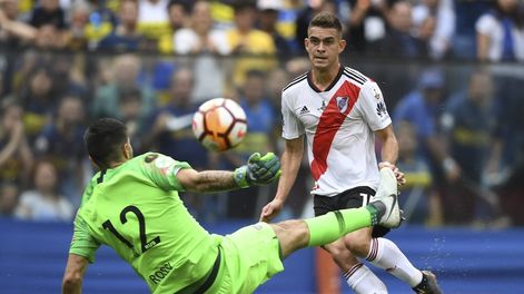 Rossi, el arquero en la que nadie confiaba salva a Boca en la final