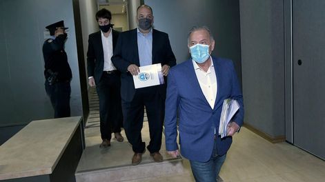 Los Andes | El ministro Raúl Levrino brinda explicaciones en la Legislatura ProvincialEl ministro de Seguridad de Mendoza  Raúl Levrino, luego de que la oposición exigiera su presencia desde hace meses. El funcionario se presenta ante la Comisión Bicameral de Seguri