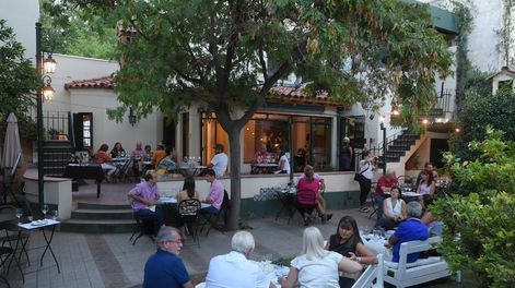 En Patio Lorenza se desarrolló Vinos y Picadas de Guarda14. - José Gutérrez / Los Andes