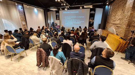 La capacitación reunió a cooperativas, productores y profesionales del sector vitivinícola mendocino.
