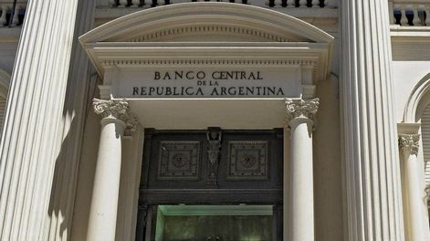 El BCRA dispuso una nueva baja de la tasa de política monetaria