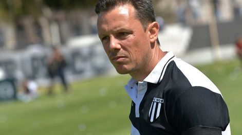 Luca Marcogiuseppe, el estratega de Gimnasia y Esgrima. / Foto: Orlando Pelichotti