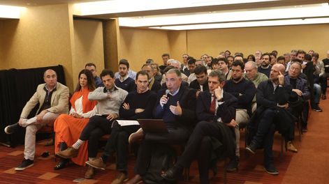 El titular de ARCA explicó las nuevas medidas a los empresarios mendocinos