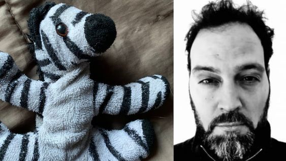 Iván y el peluche preferido de su hija, The Cebrit, cuya pérdida y búsqueda originaron un imperdible relato en Twitter. Foto: Twitter @IvanRepila