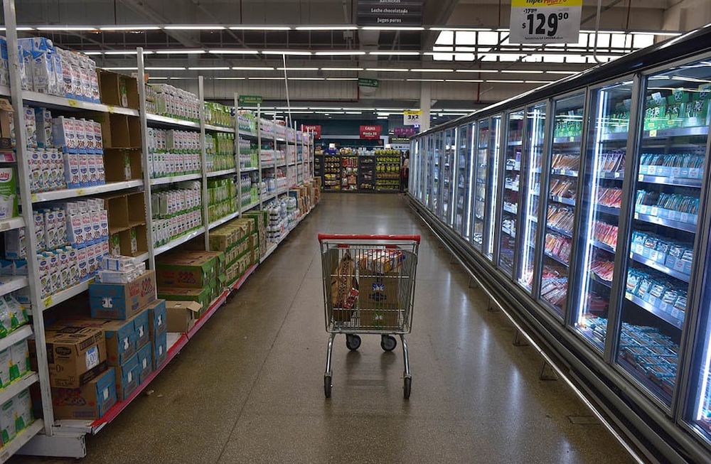 El rubro que mayor caída registra en lo que va de 2023 es alimentos, con un -15,3%, seguido por cuidado personal, con un -12,2%.  Foto: Ramiro Pereyra / La Voz.