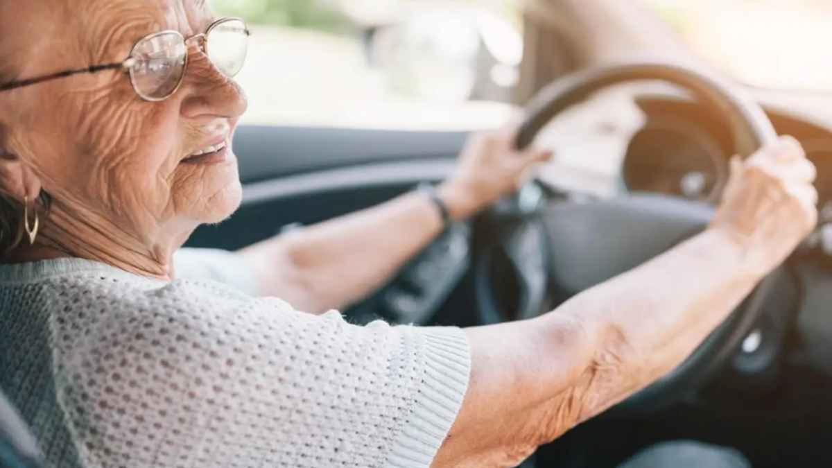 Es oficial: los conductores mayores de 65 años deberán cumpl