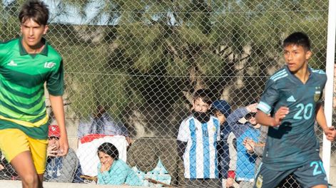 Las fotos del primer amistoso de Mati Busto, “la joya beltranina” en el Sub 15 de Argentina y con triunfo. Foto: Jorge Busto.