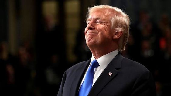 El festejo de Donald Trump tras la suba de aranceles: El paciente sobrevivió