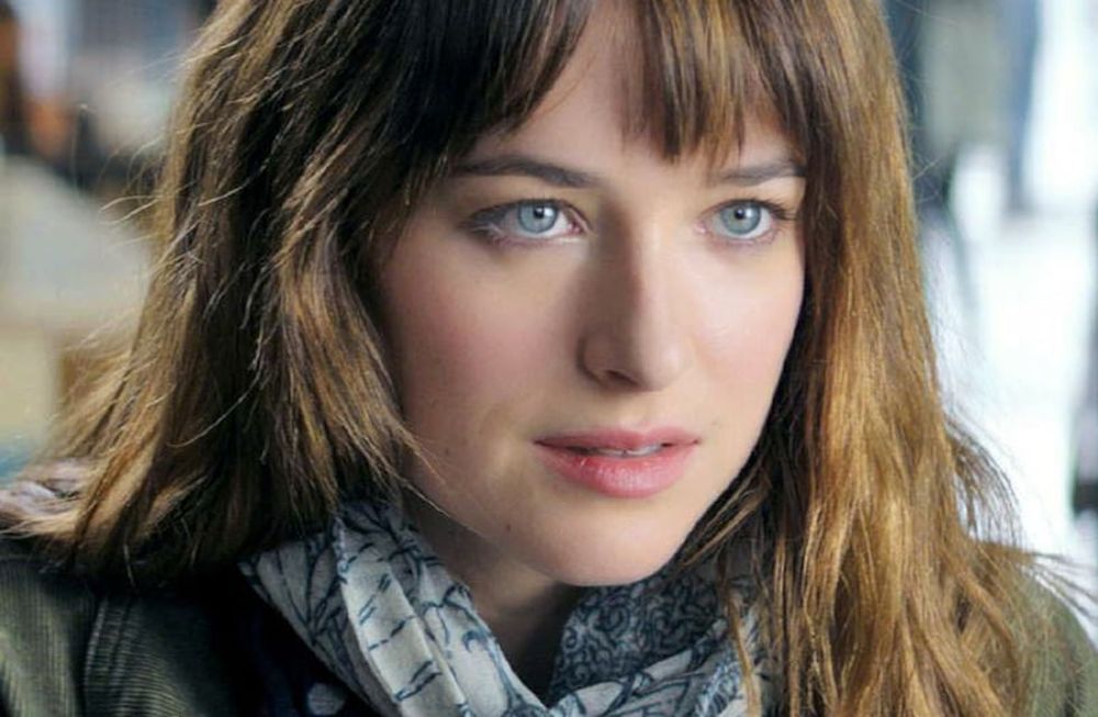La actriz de “50 sombras de Grey” se casará con el verdadero Christian Grey