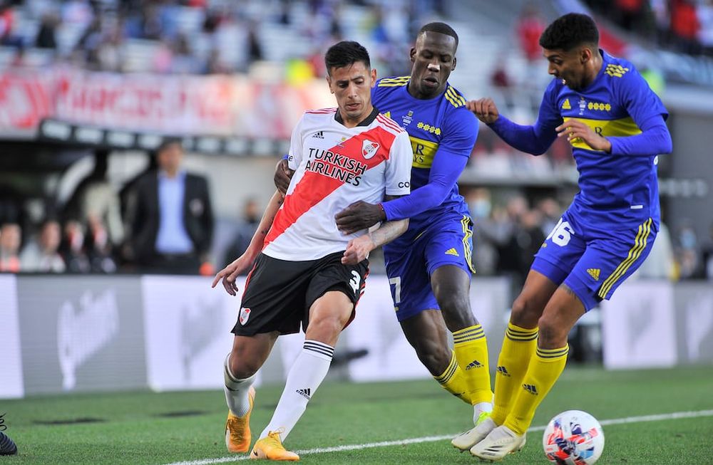 El próximo River vs. Boca en el Monumental se jugará el domingo 20 de marzo a las 19 por seguridad. / Gentileza.