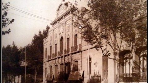 A 120 años de la primera función de cine en Mendoza - Por Jorge Enrique Oviedo